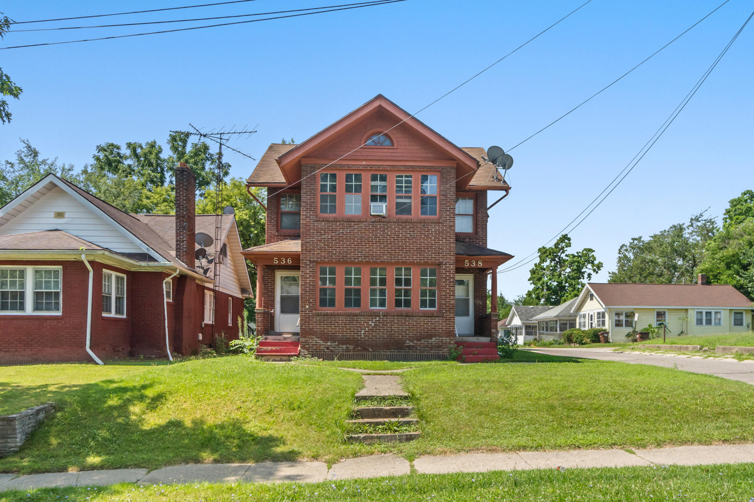 536 Lansing Avenue