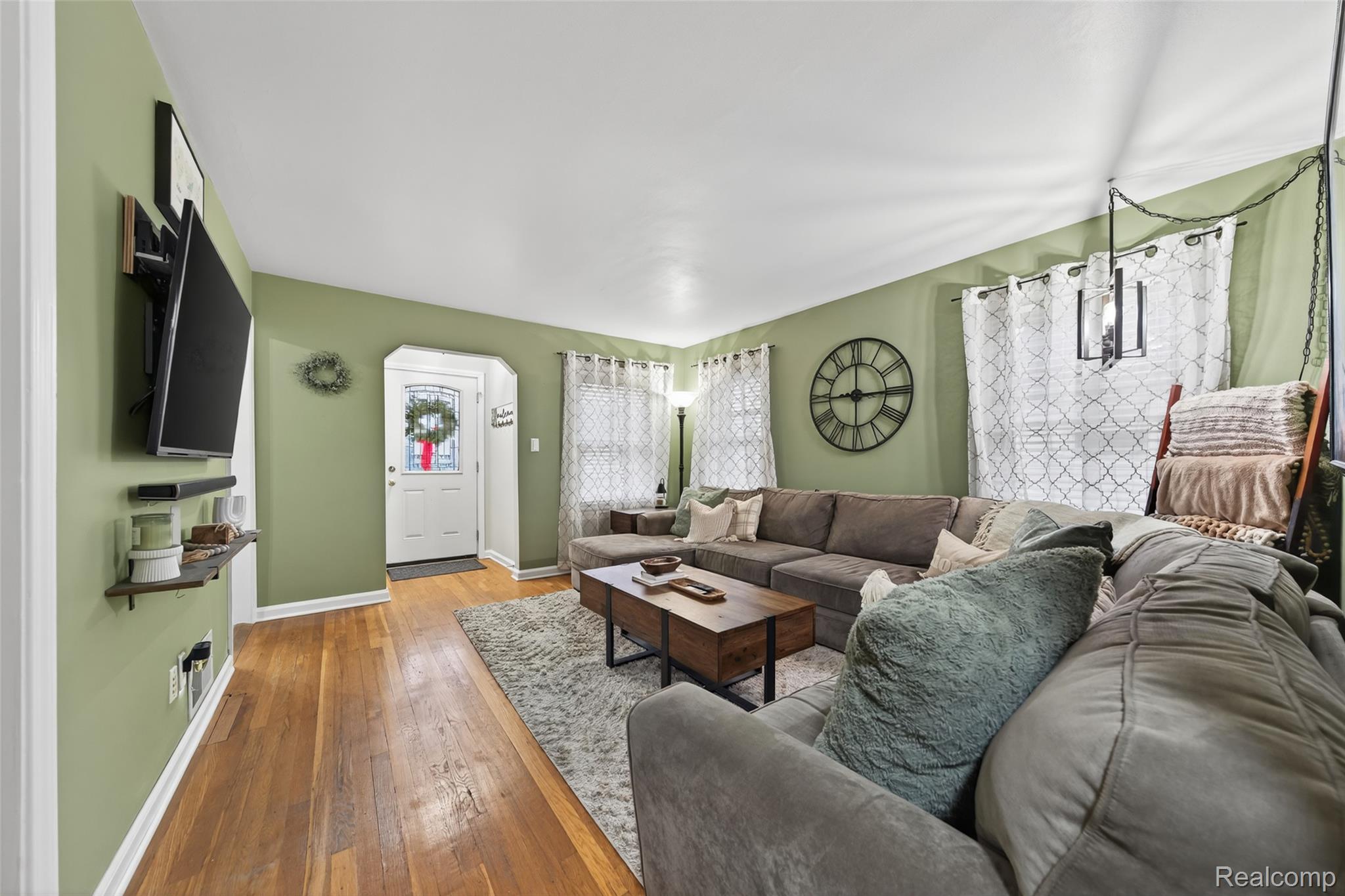 2756 Buckingham Avenue