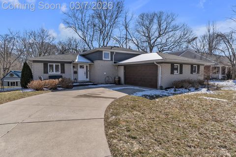 16302 Alpine Drive Livonia City MI 48154