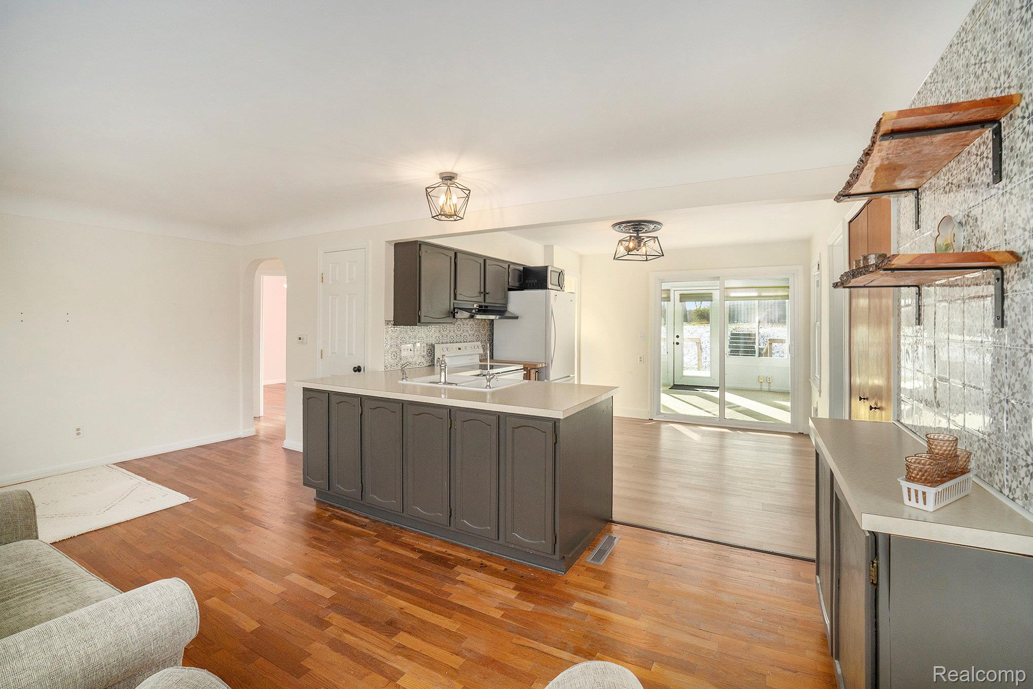 1140 Grange Hall Road