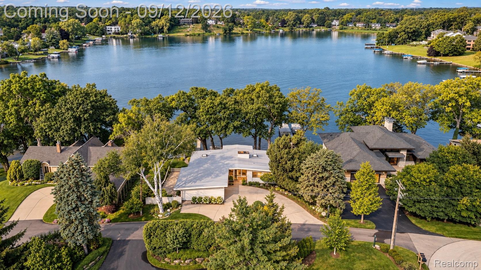 1879 Long Pointe Drive