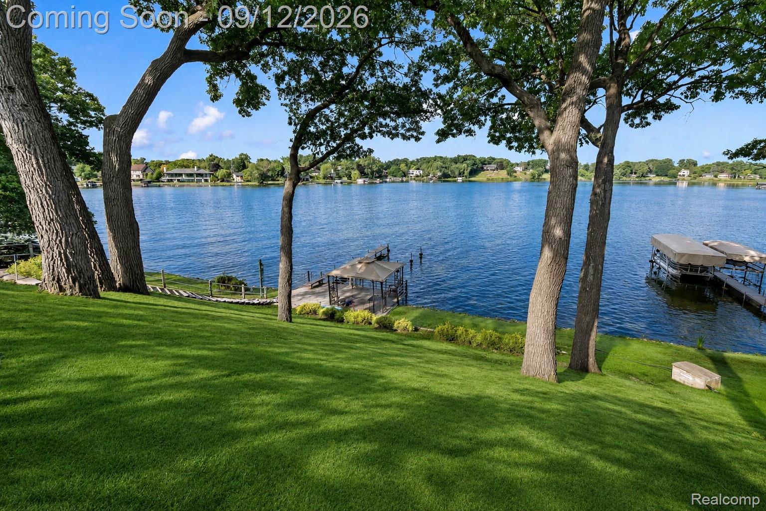 1879 Long Pointe Drive