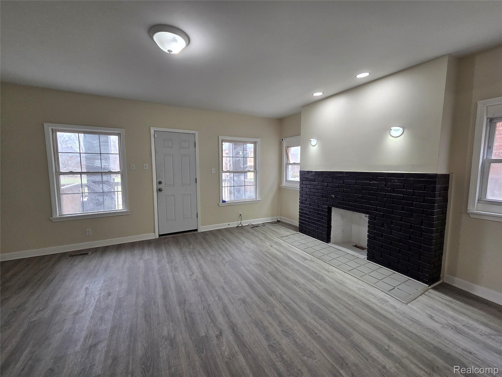 3315 Cortland Street