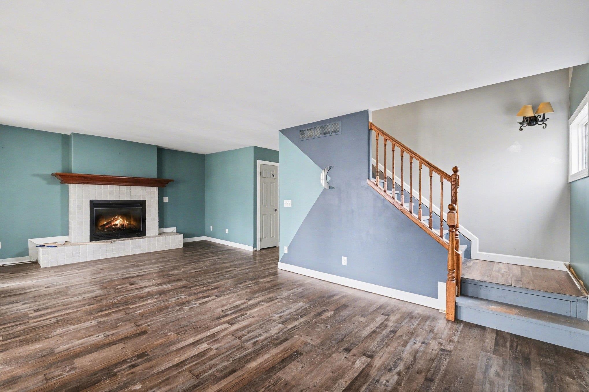 4444 Meadowbrook Dr Drive