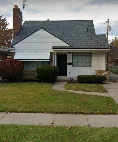 16545 E 8 MILE Road Eastpointe City Macomb MI 48021
