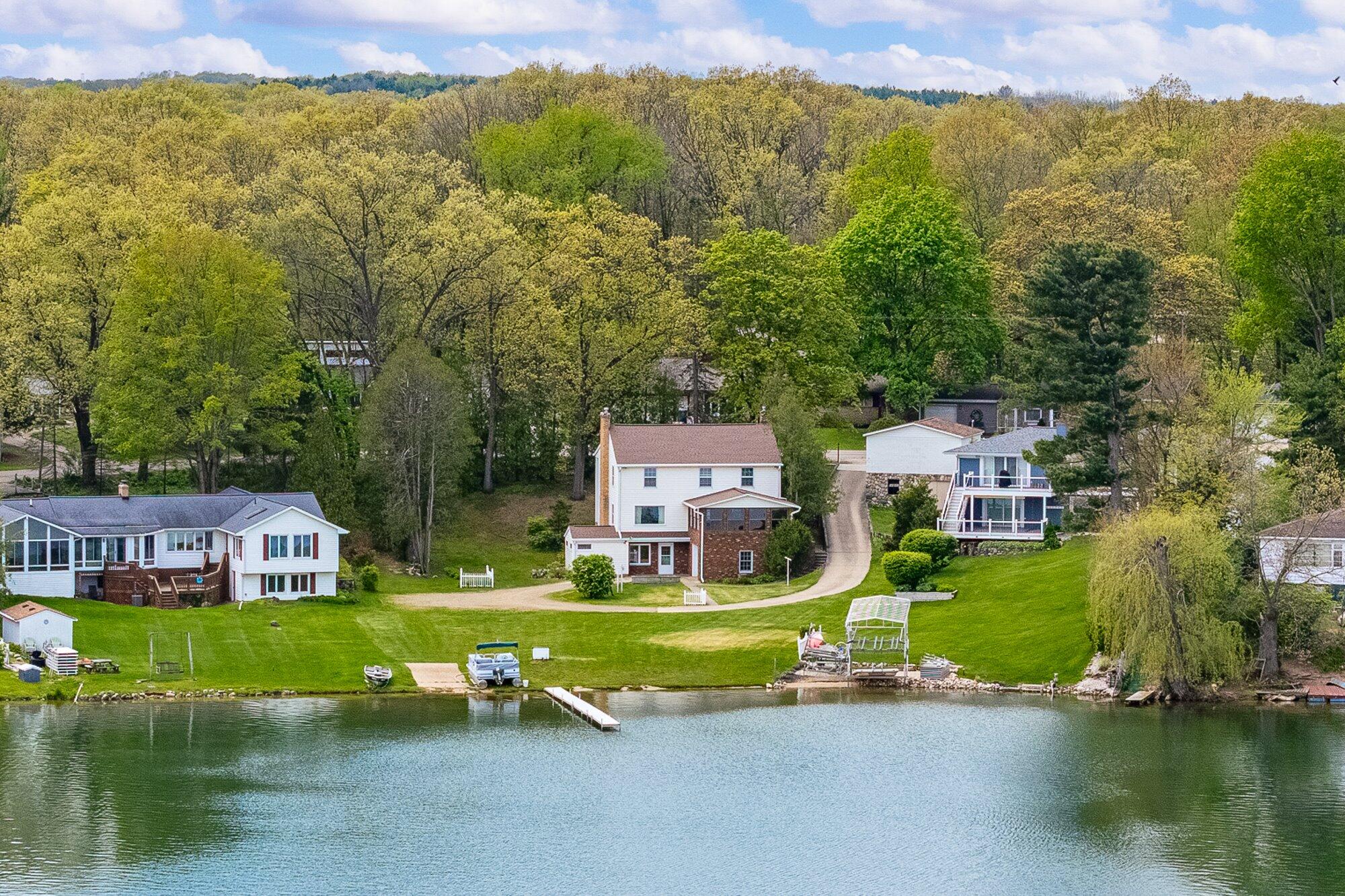 434 Crooked Lake Drive W