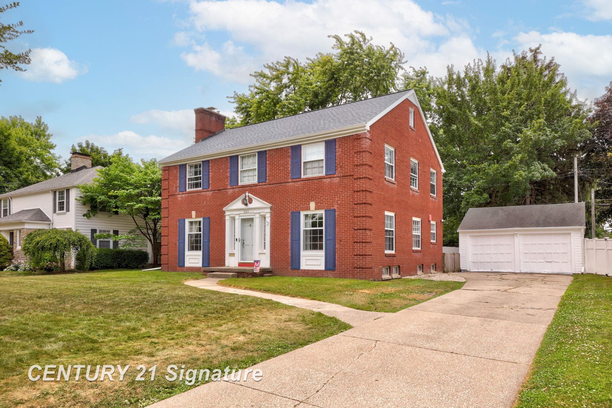 2411 Adams Boulevard
