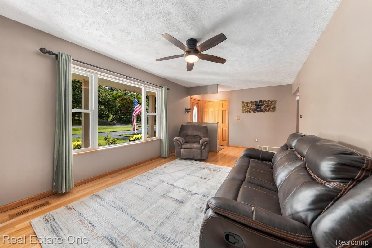 2795 Sun Terrace Drive