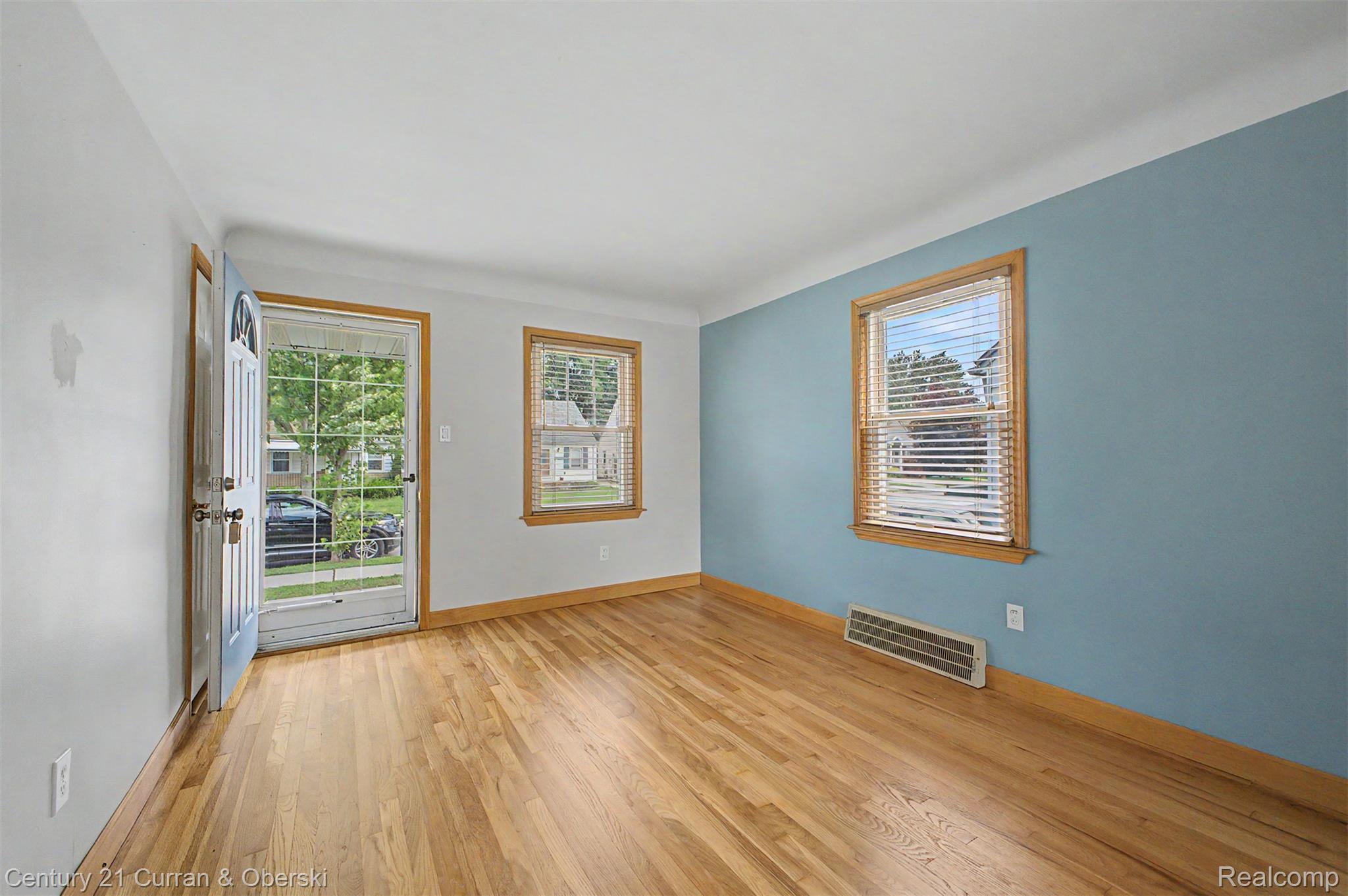 24715 Oxford Street