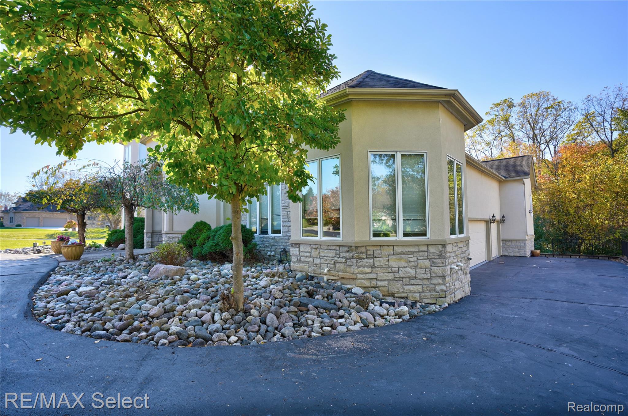 5166 Warwick Woods Trail