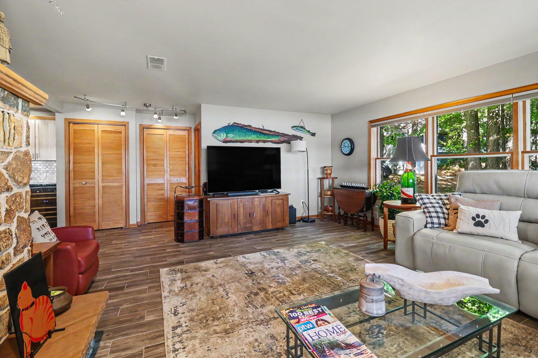 7399 S Lakeshore Drive