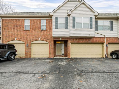 23461 Williamsburg Circle Woodhaven City MI 48183