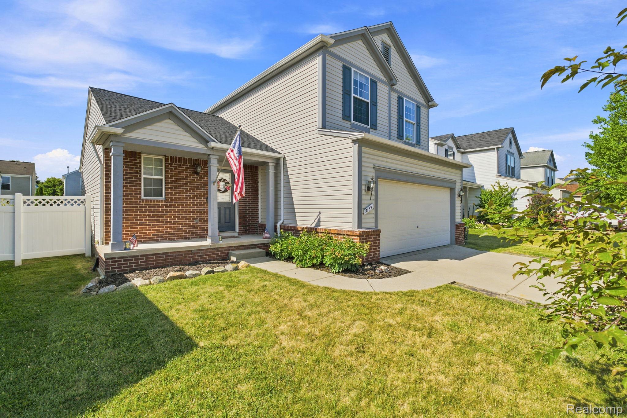 5189 Meadow Crest Circle