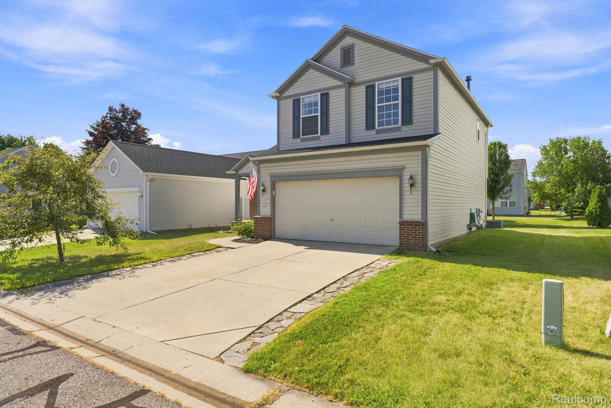 5189 Meadow Crest Circle