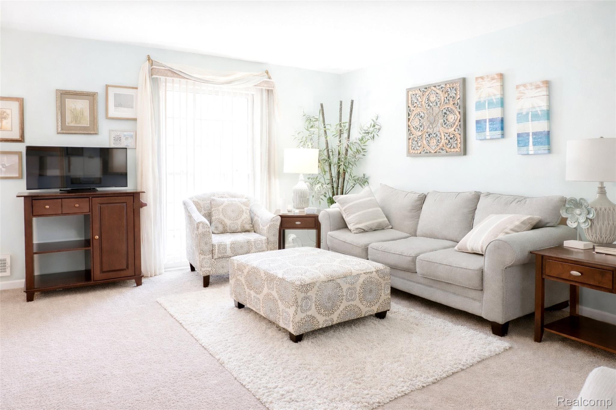 20210 Vernier Road B