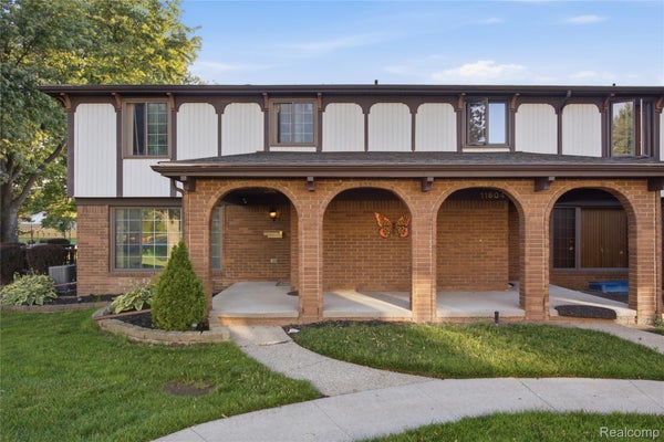 11606 MEADOW LANE DR, WARREN, MI 48093 - Image 862fb85c1c28167a1bb6da49835e2f99/1868703695