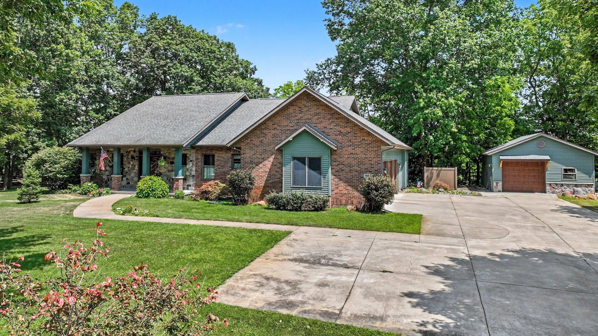 1653 Fairview Drive