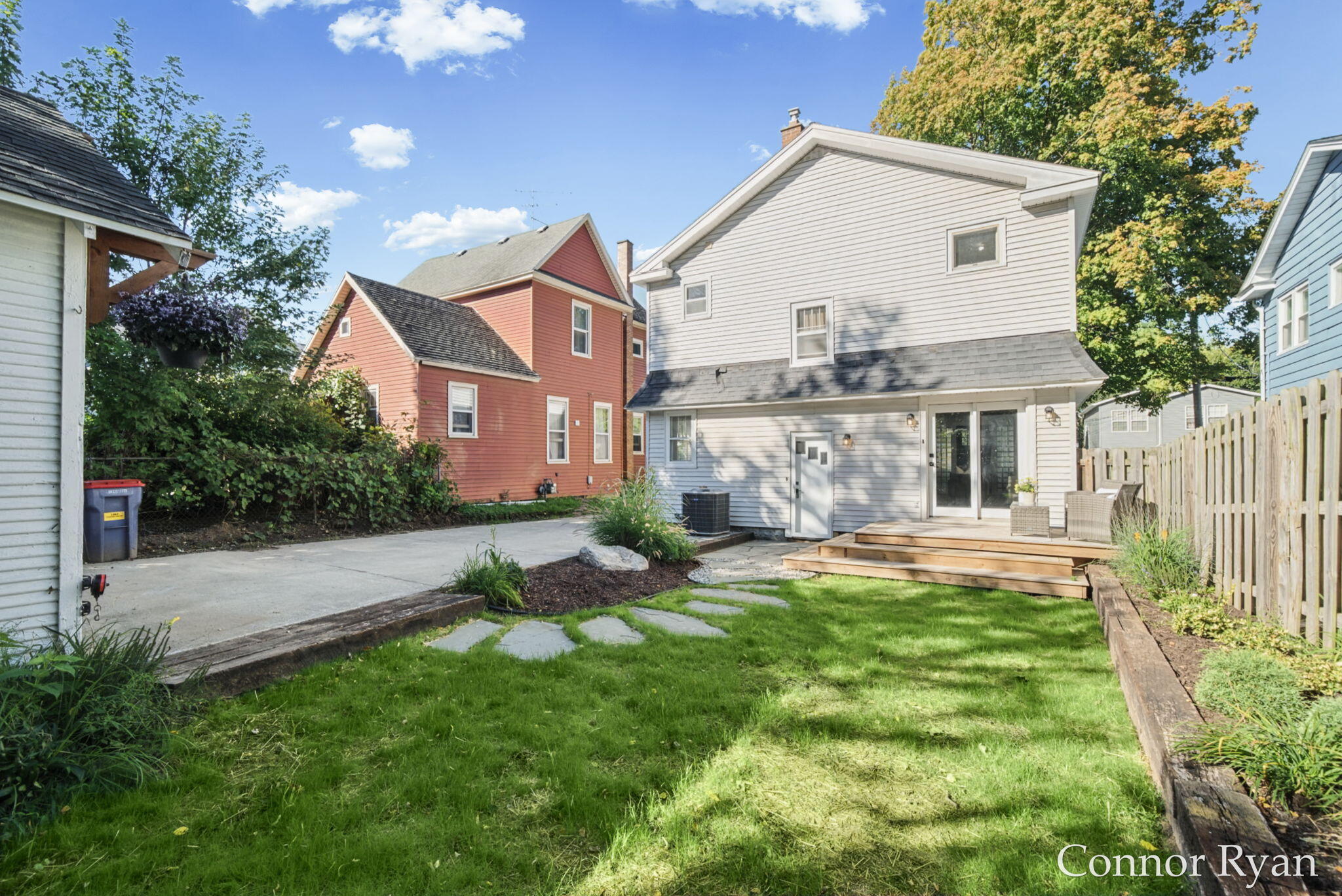 1362 Columbia Avenue NE