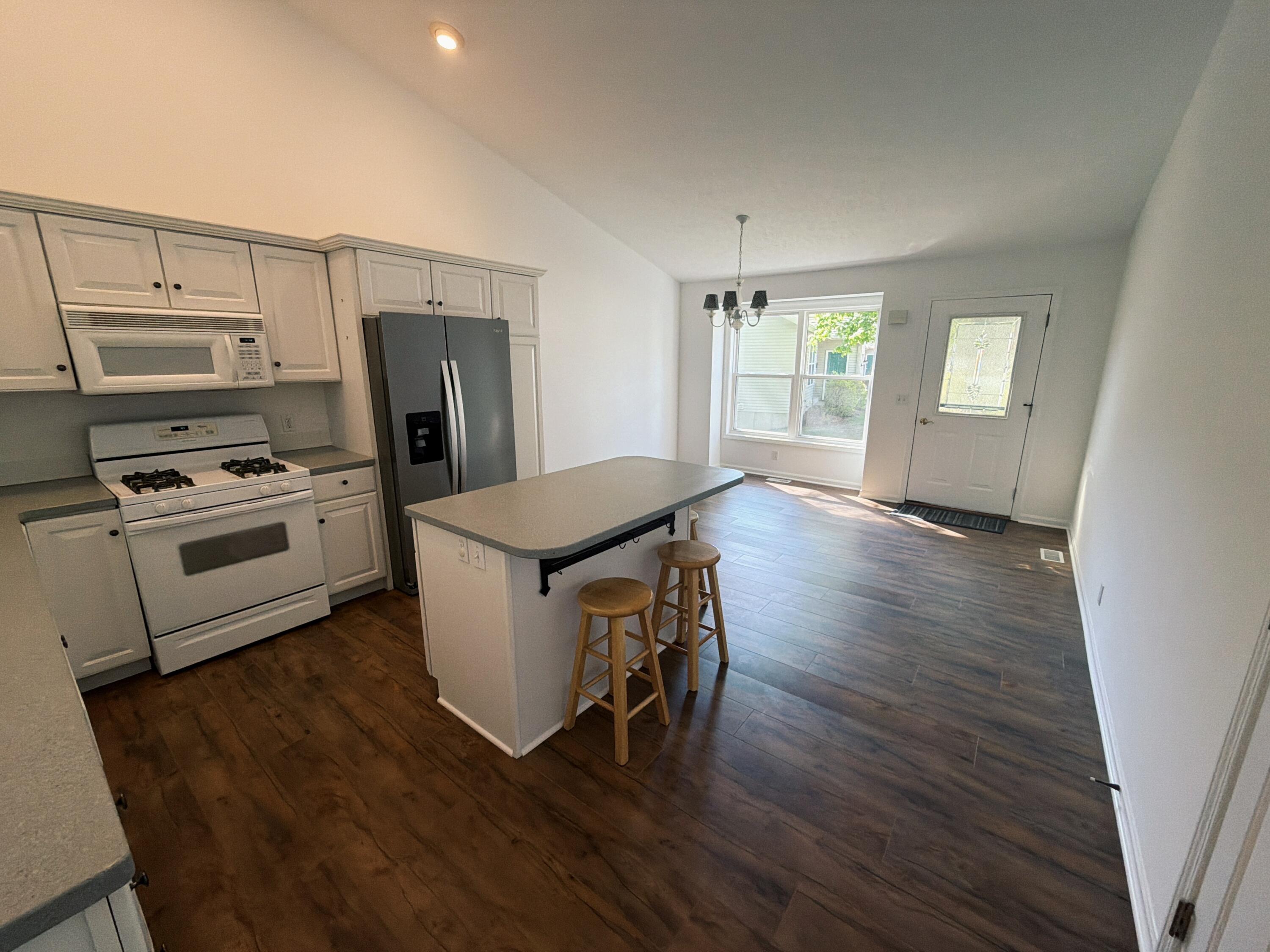 1440 Woodlawn Cmns 10
