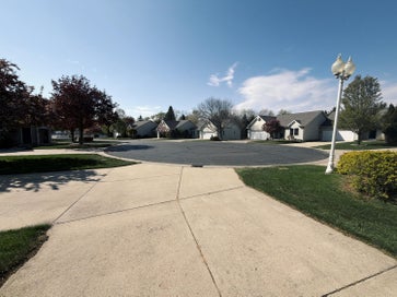 1440 Woodlawn Cmns 10 Grand Haven City MI 49417