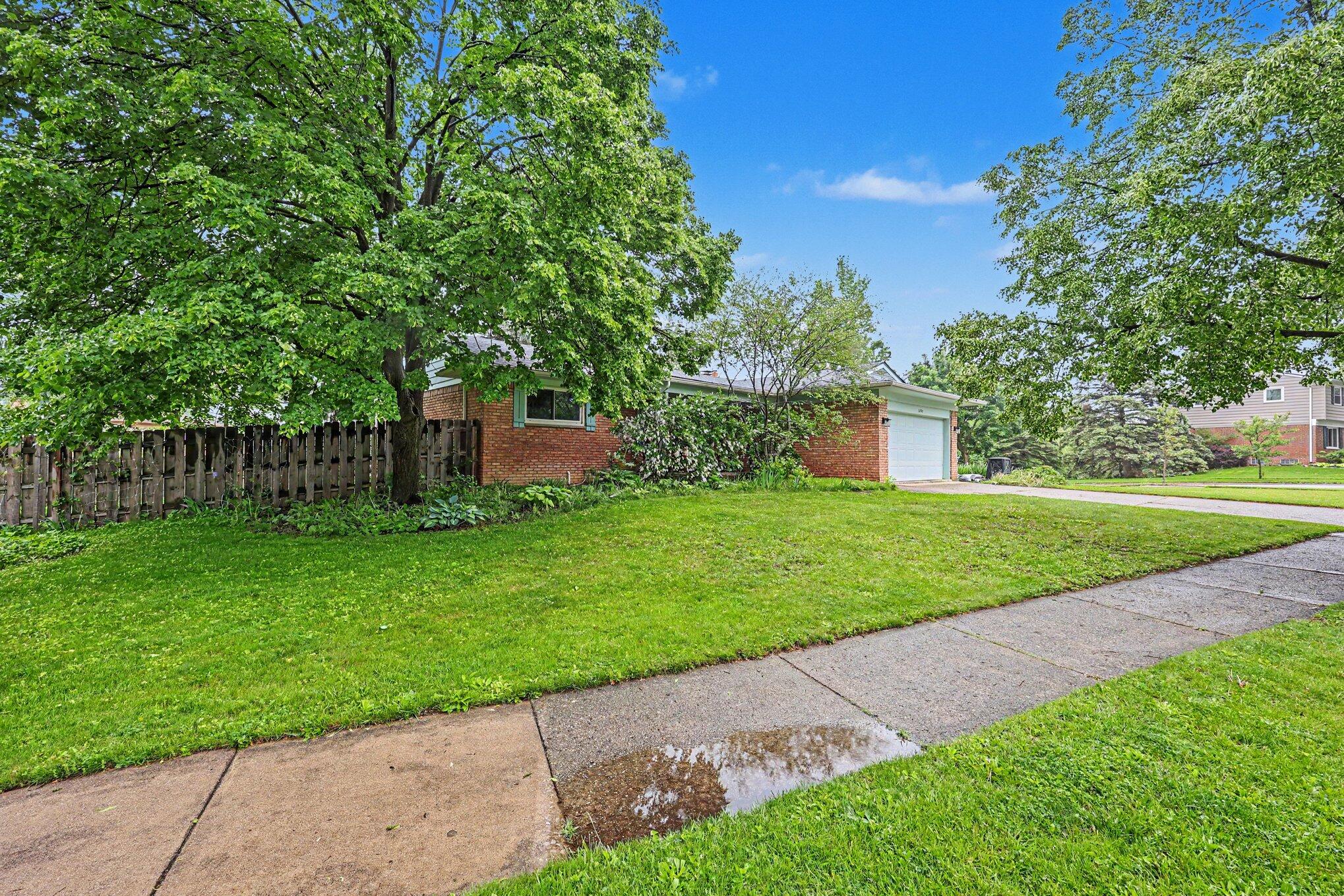 2195 Steeplechase Drive