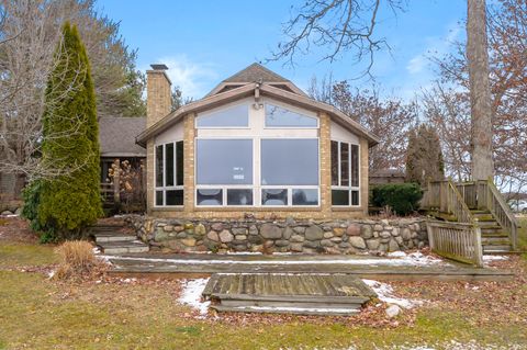 41772 N Park Street Paw Paw Township MI 49079