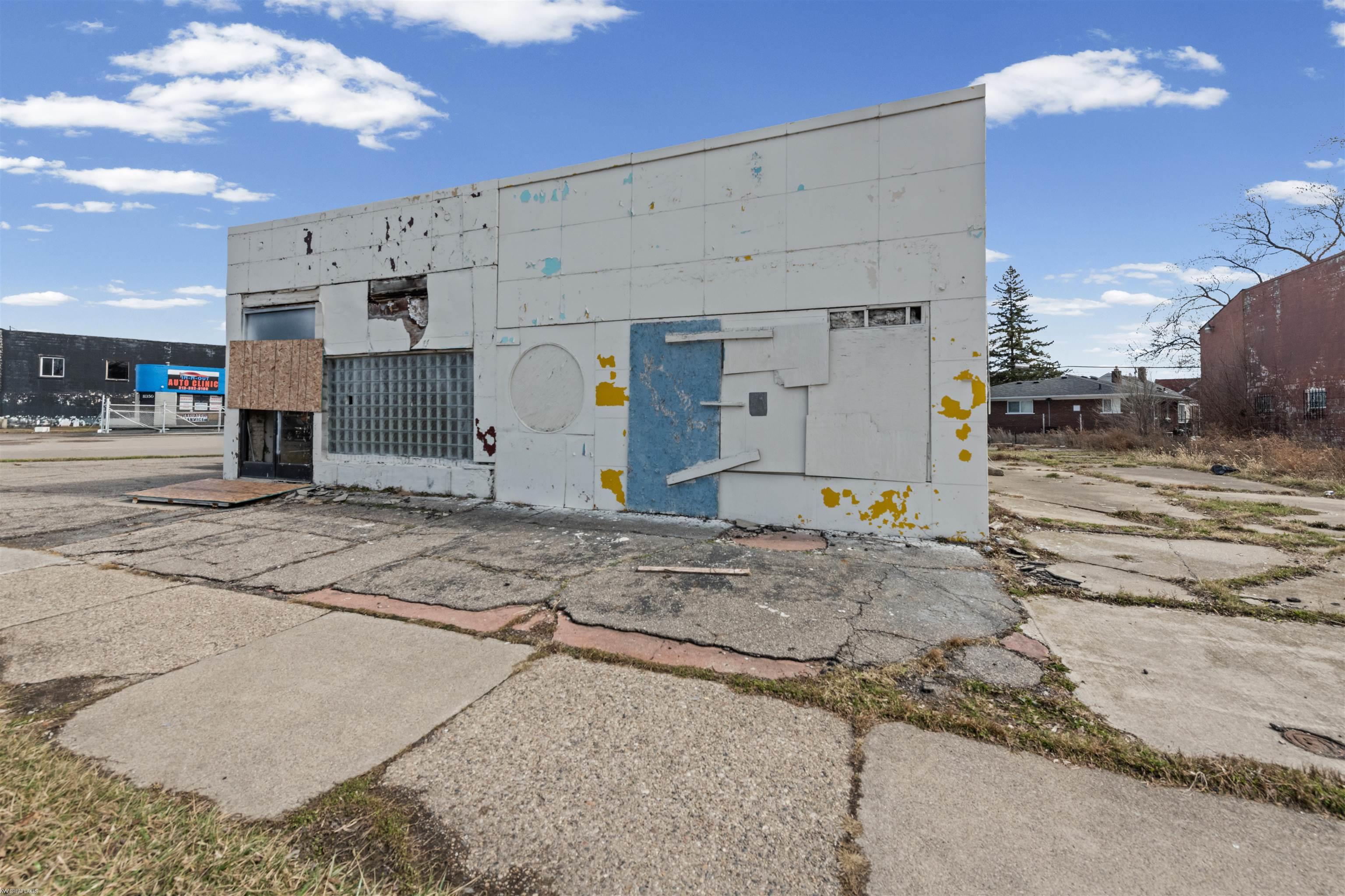 11310 - 11258 Hayes Street