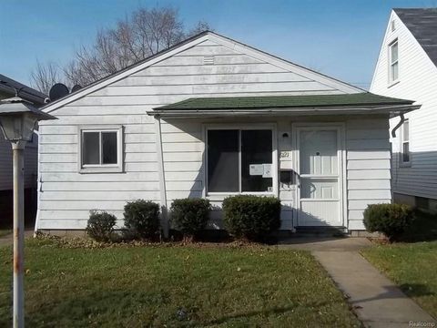 6121 Plainview Avenue Detroit City MI 48228