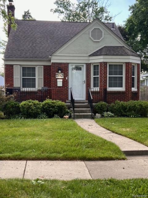 19765 SUMNER Redford Charter Township MI 48240