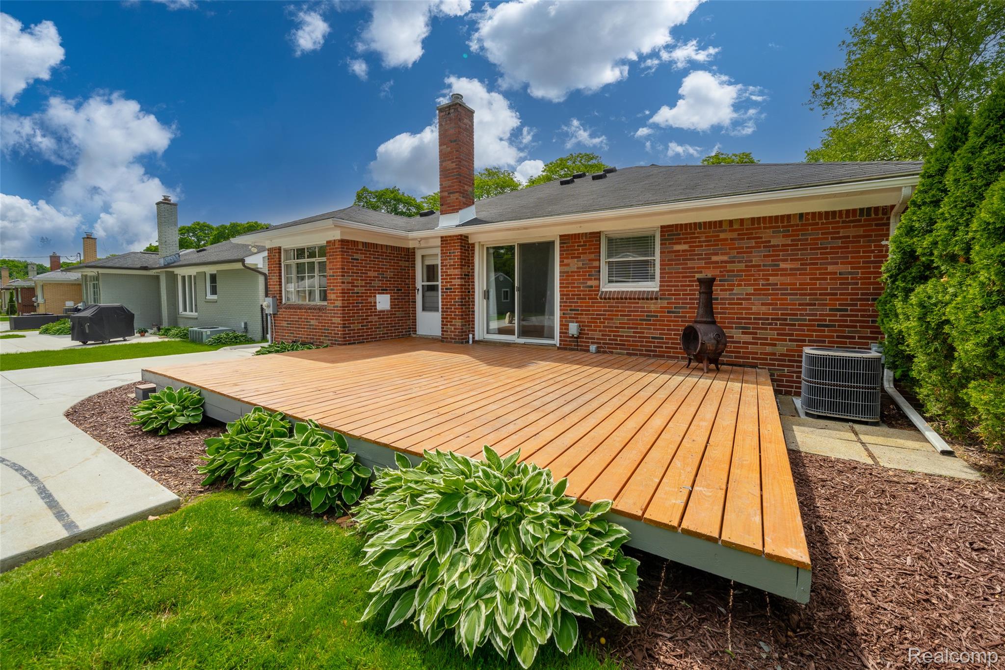 Troy City, Michigan 48084, United States, 4 Bedrooms Bedrooms, ,2 BathroomsBathrooms,Residential,Pending,166793