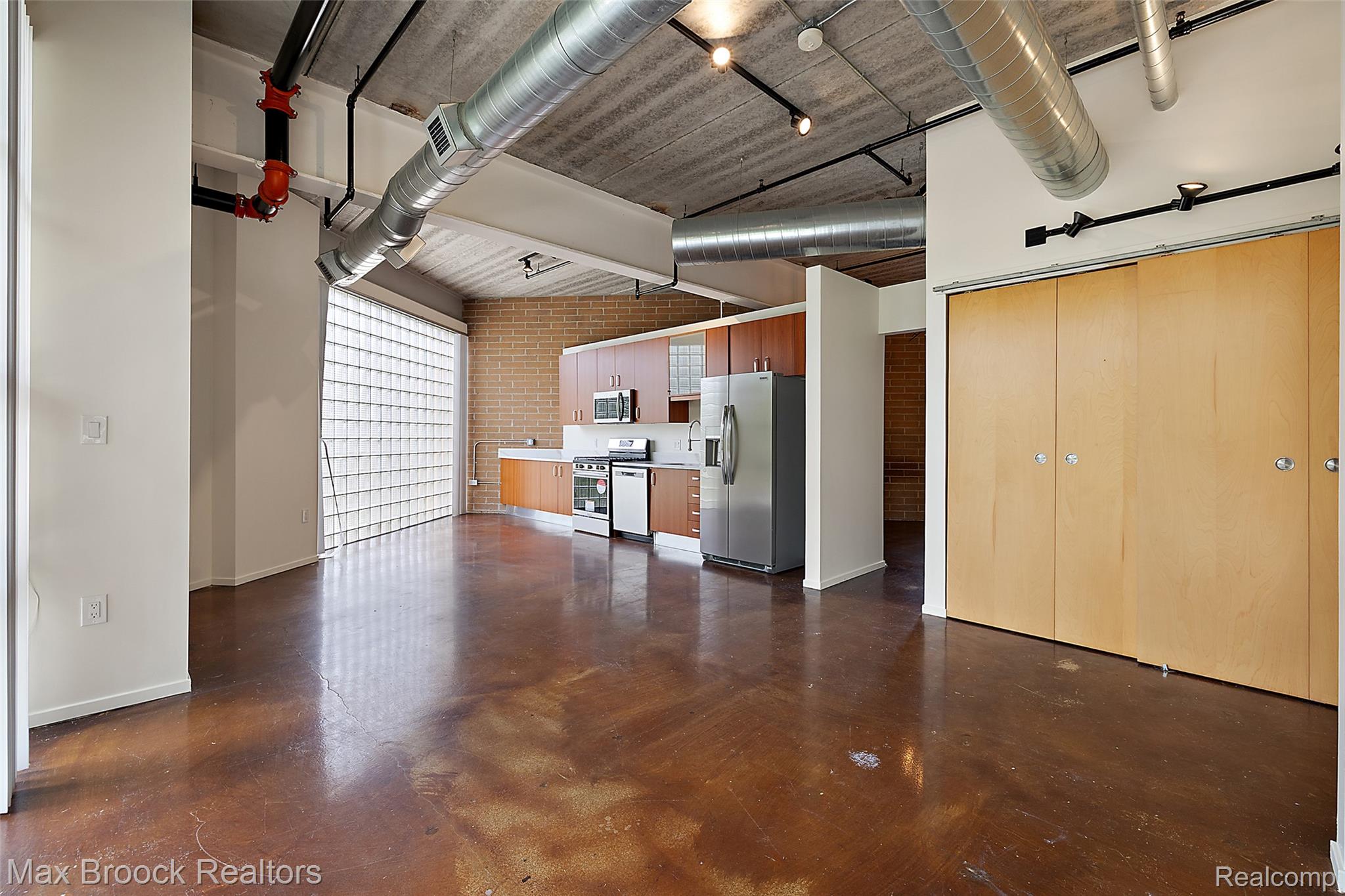 333 E Parent Avenue 14