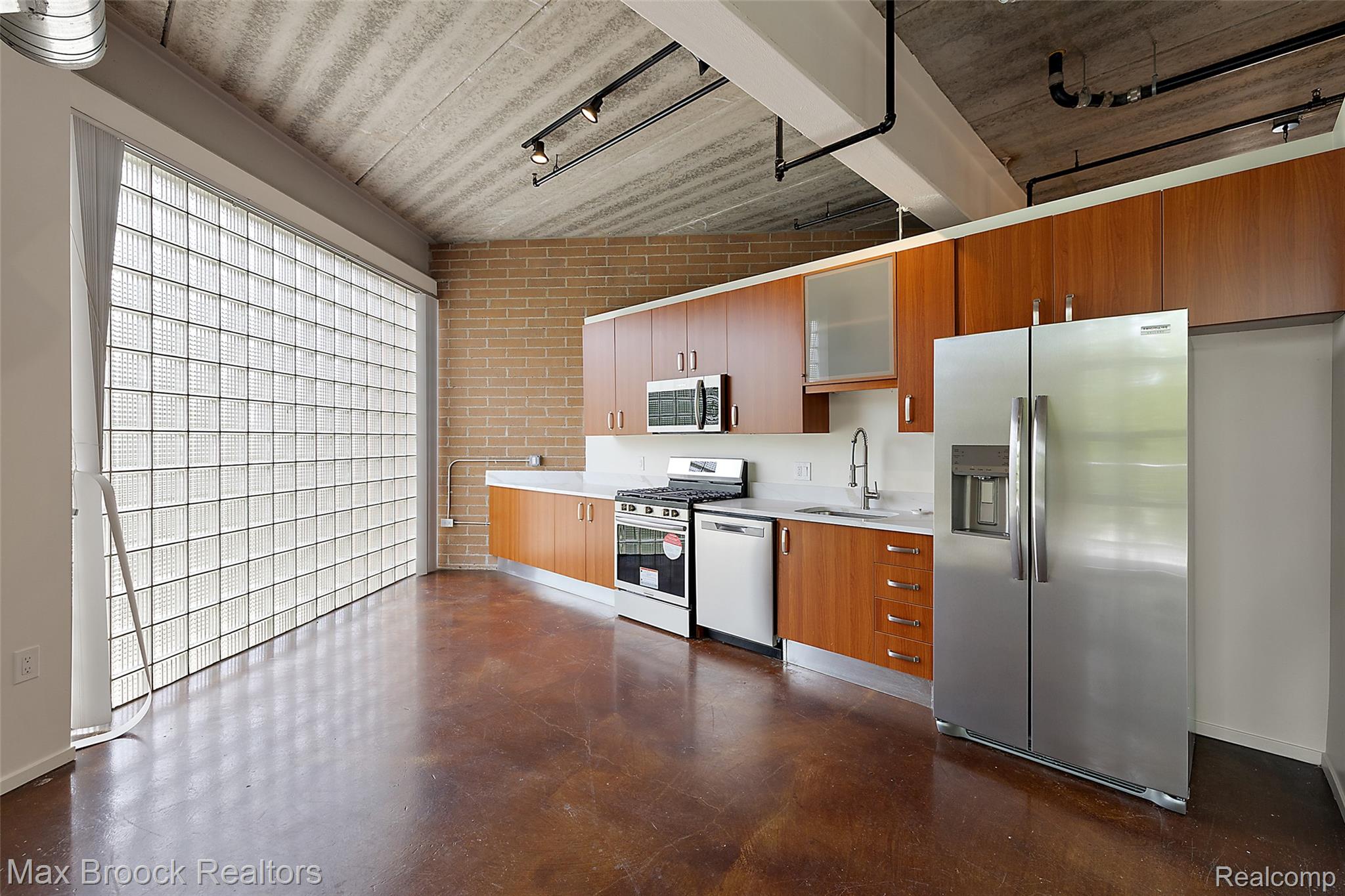 333 E Parent Avenue 14