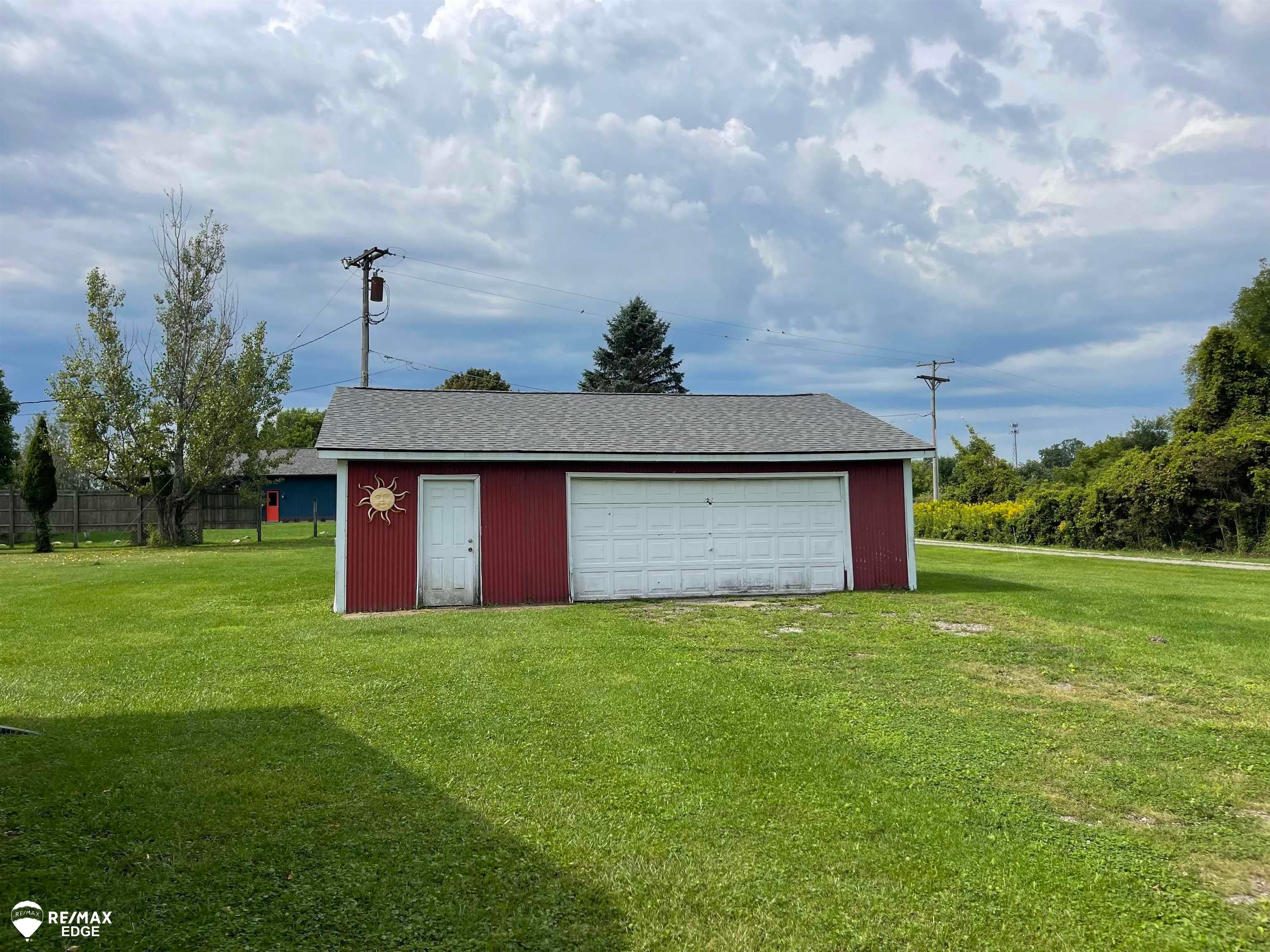 4083 Peters Road