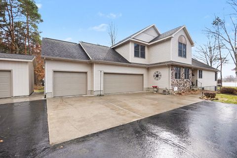 10085 Holly Lane Morton Township MI 49346