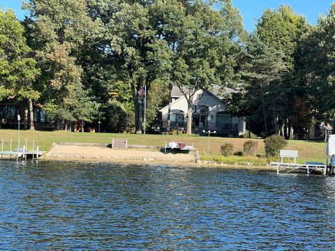 Tiny photo for 10085 Holly Lane, Morton Township, MI 49346 (MLS # 72026013592)