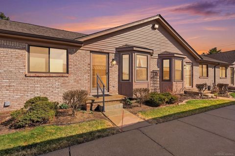 11565 Michael Drive Washington Township MI 48094