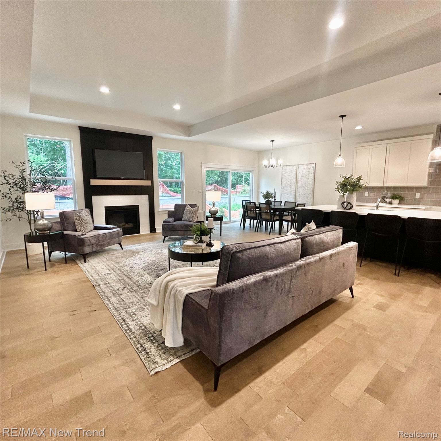 7832 Trailside Court