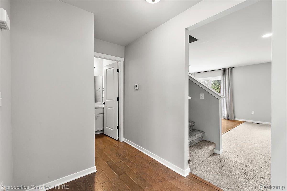 8740 Oak Ridge Trail