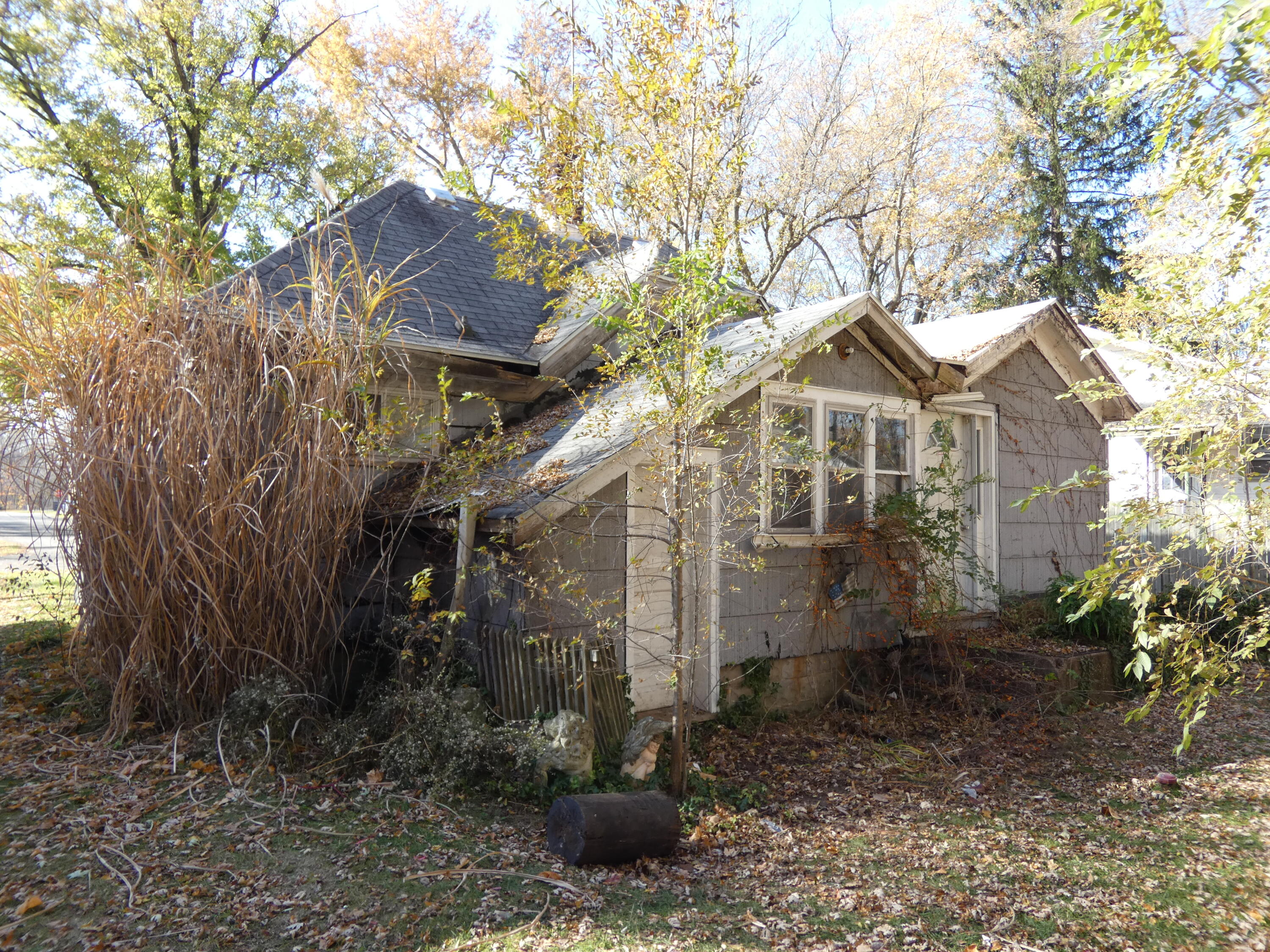 1161 Coolidge Avenue