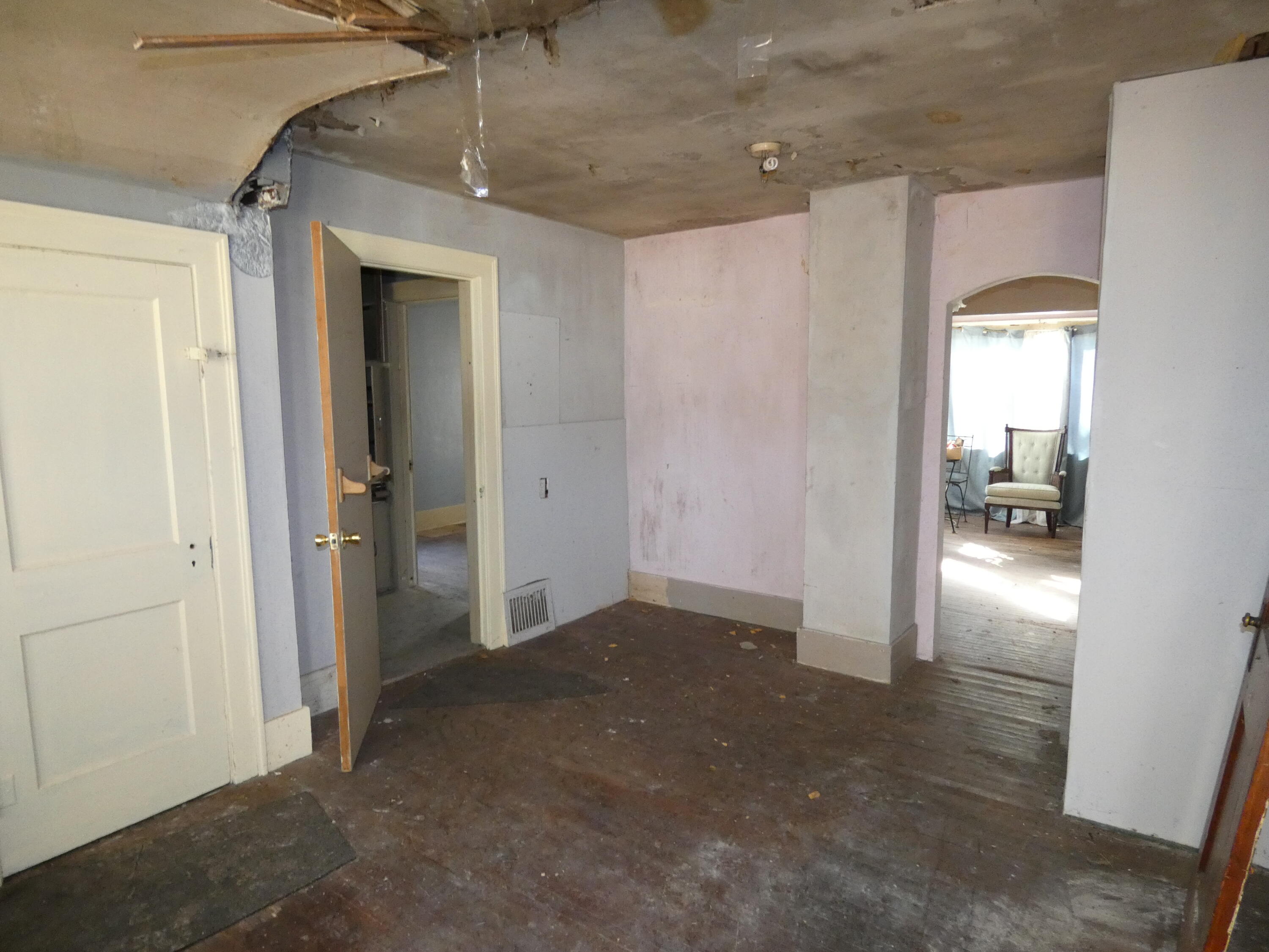 1161 Coolidge Avenue