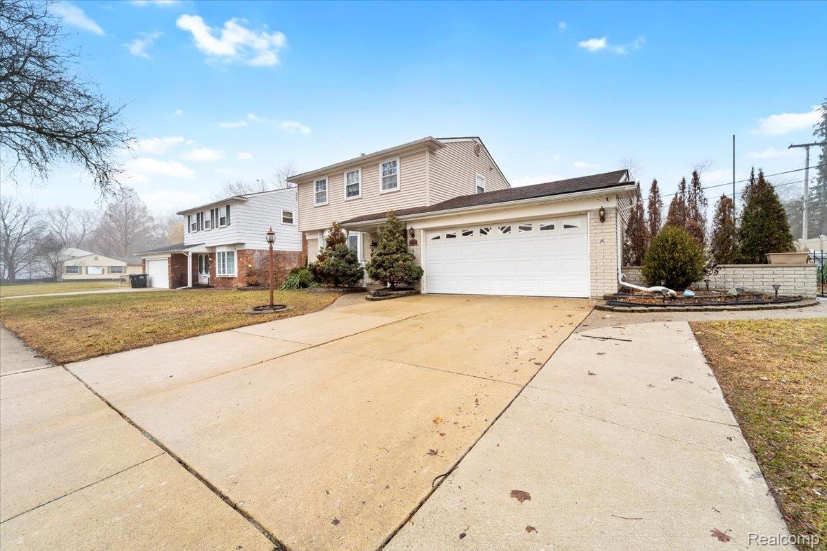 10935 Westlake Street