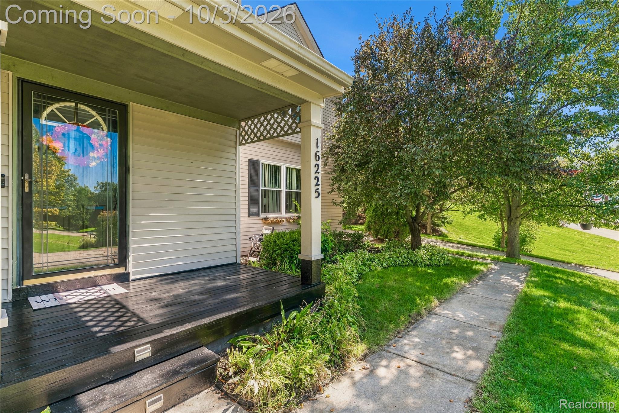 16225 Apple Lane