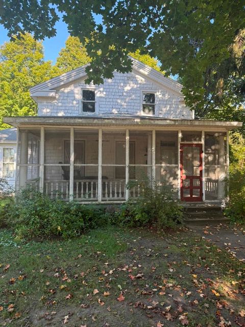 211 West Street Jonesville City MI 49250