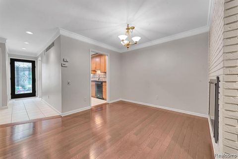 Tiny photo for 1285 GREENGLEN Court, Bloomfield Charter Township, MI 48304 (MLS # 20251053706)