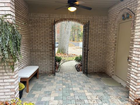 Tiny photo for 1285 GREENGLEN Court, Bloomfield Charter Township, MI 48304 (MLS # 20251053706)