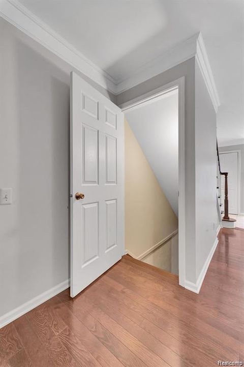 Tiny photo for 1285 GREENGLEN Court, Bloomfield Charter Township, MI 48304 (MLS # 20251053706)