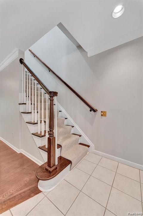 Tiny photo for 1285 GREENGLEN Court, Bloomfield Charter Township, MI 48304 (MLS # 20251053706)