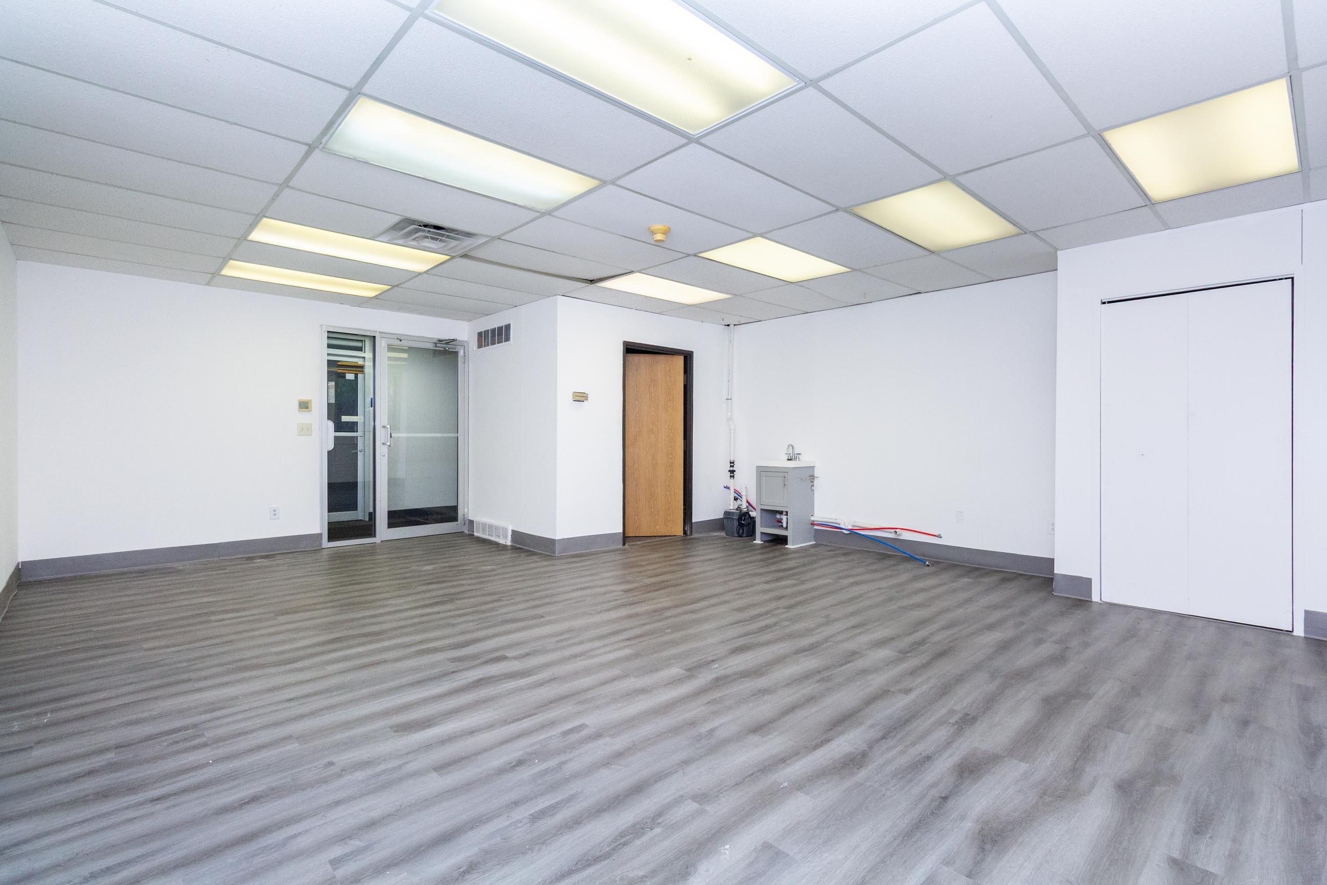 25140 Lahser Road 102