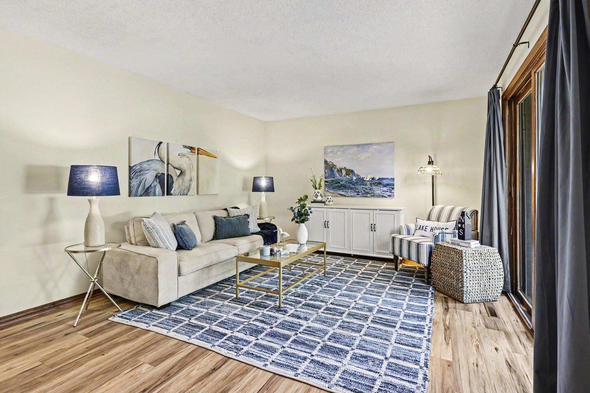 5410 Country Aire Drive 14