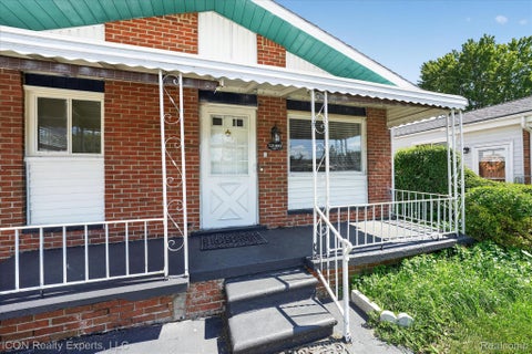 Tiny photo for 32000 Saint Margaret Street, St Clair Shores City, MI 48082 (MLS # 20261069475)